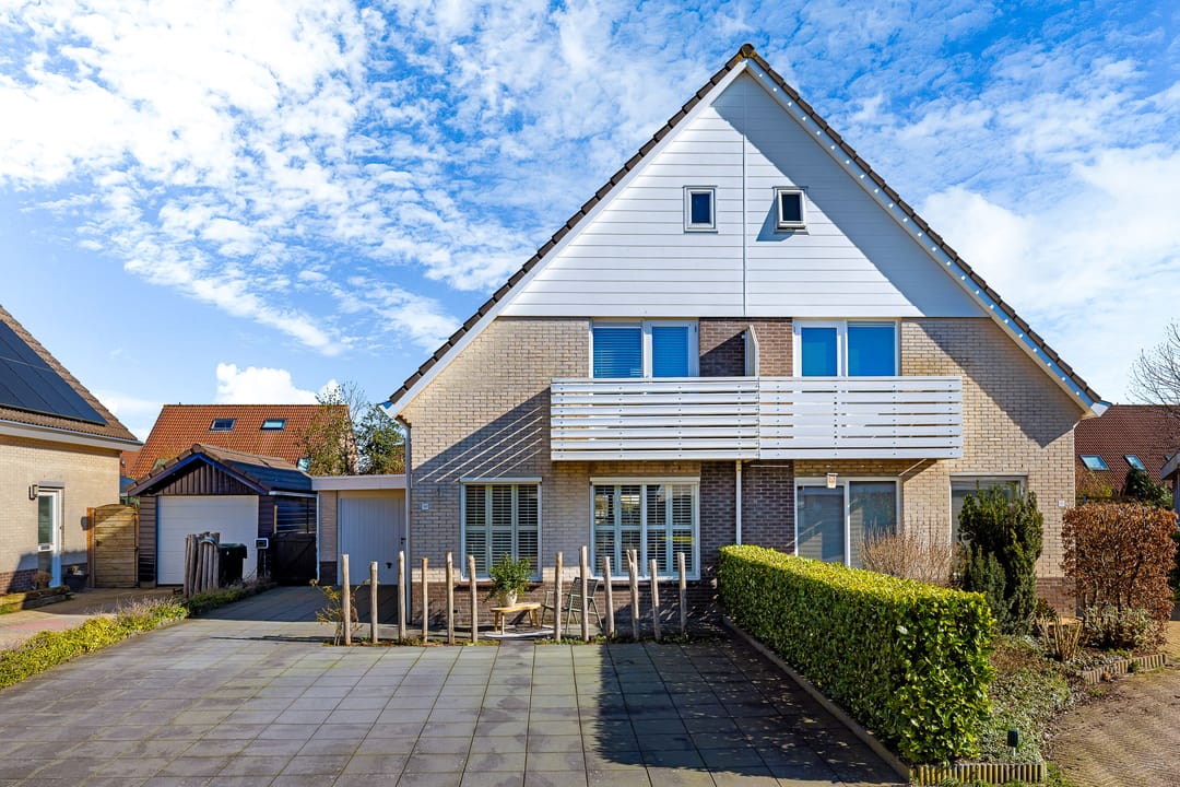 Photo 2 of Karturf 14