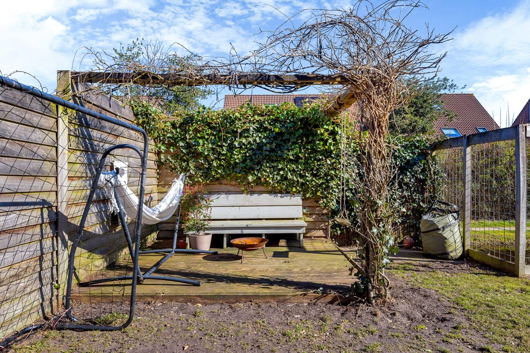 Photo 23 of Karturf 14