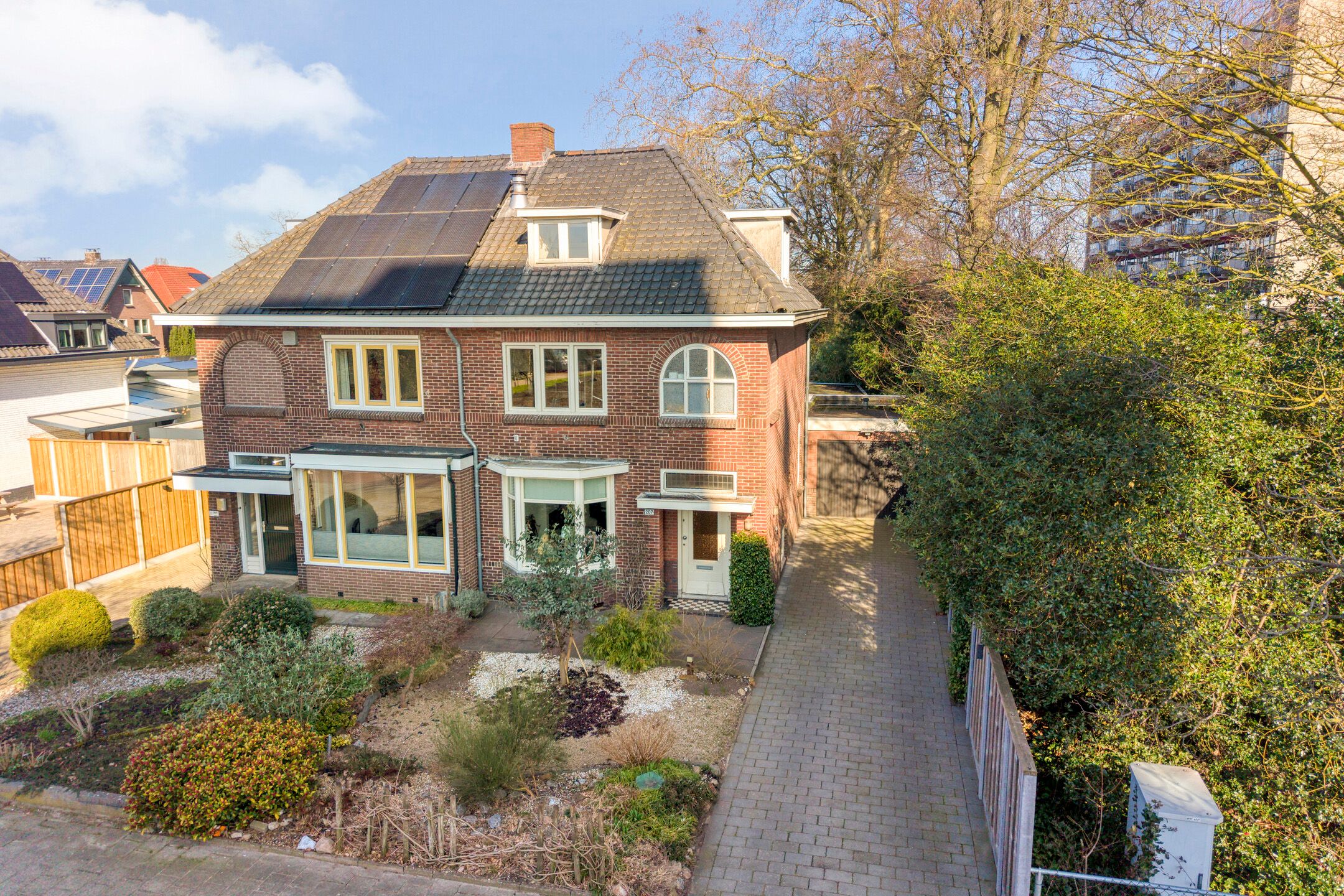 Foto 48 van Gronausestraat 207