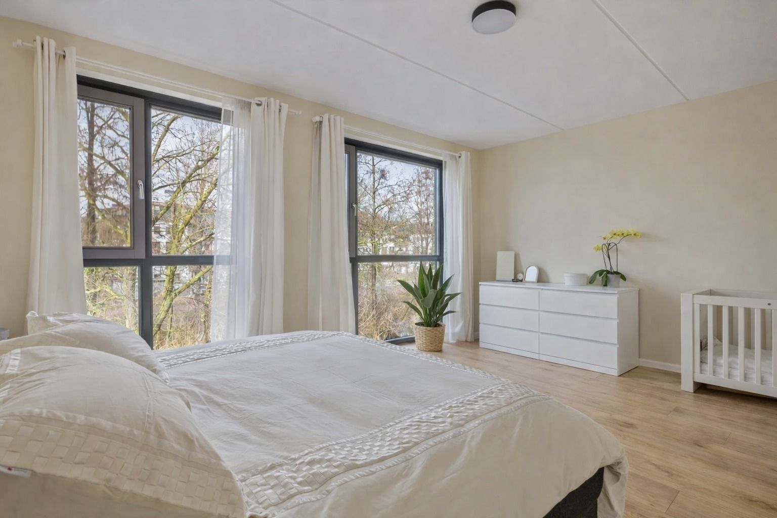 Foto 27 van Edisonbaan 20-1