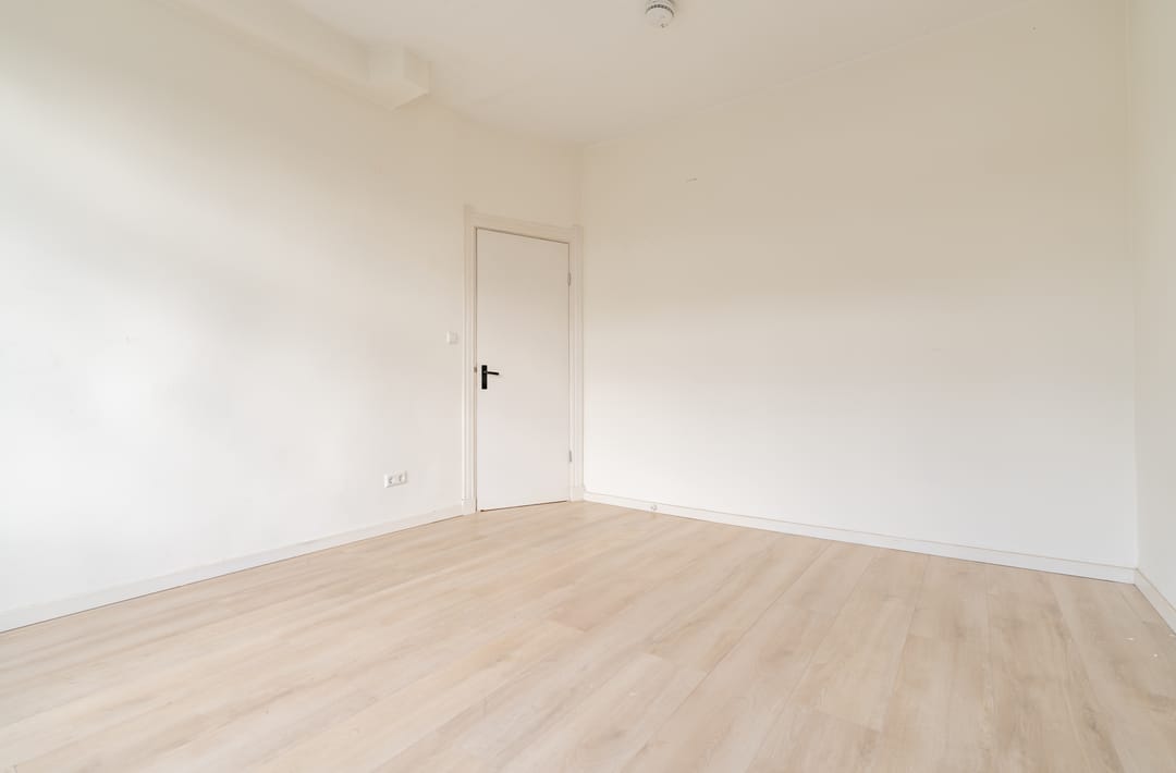 Unique Mixed-Use Property with Commercial Space near Amsterdamse Bos — 31