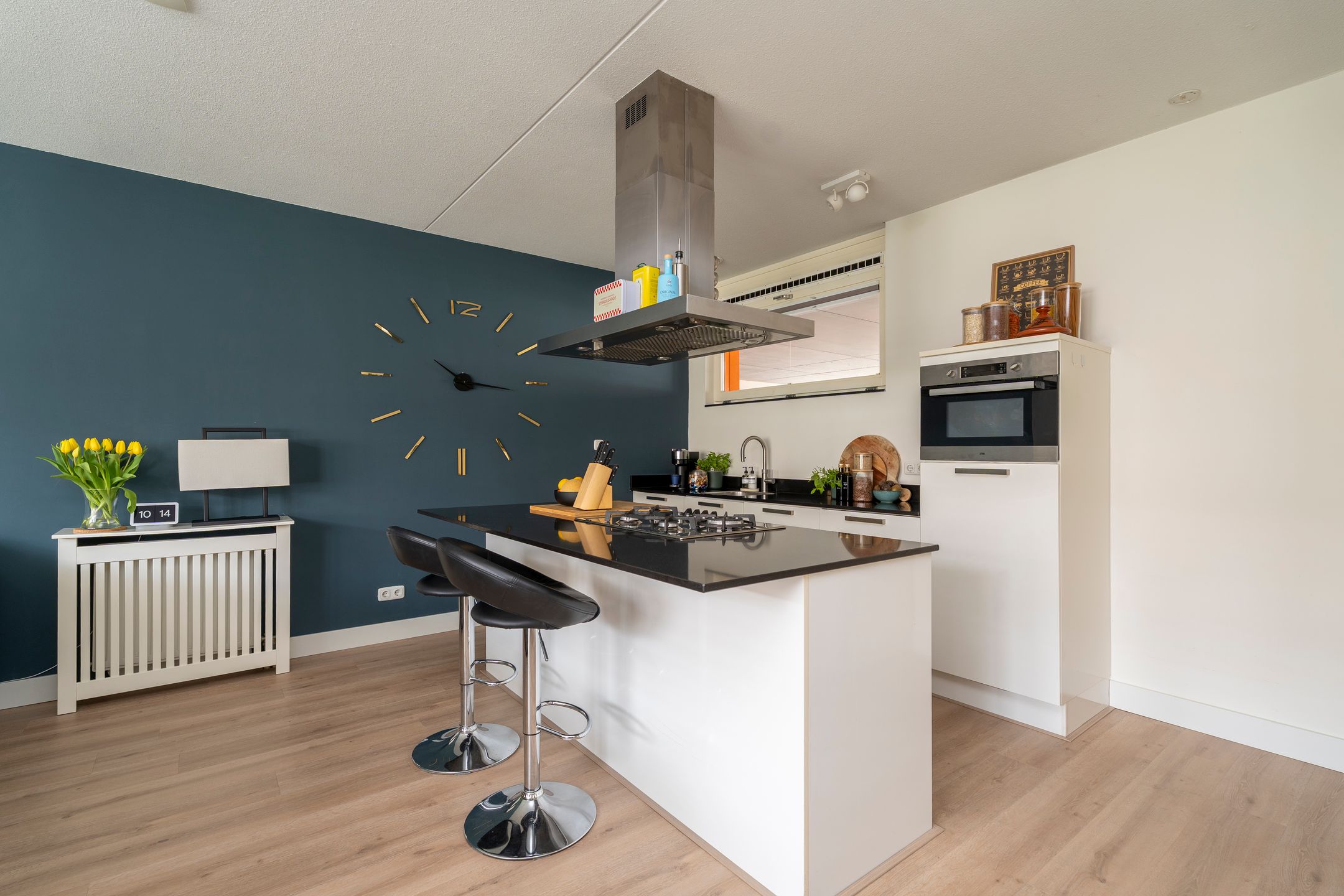 Spacious and move-in ready apartment with terrace and parking in Tilburg — 12