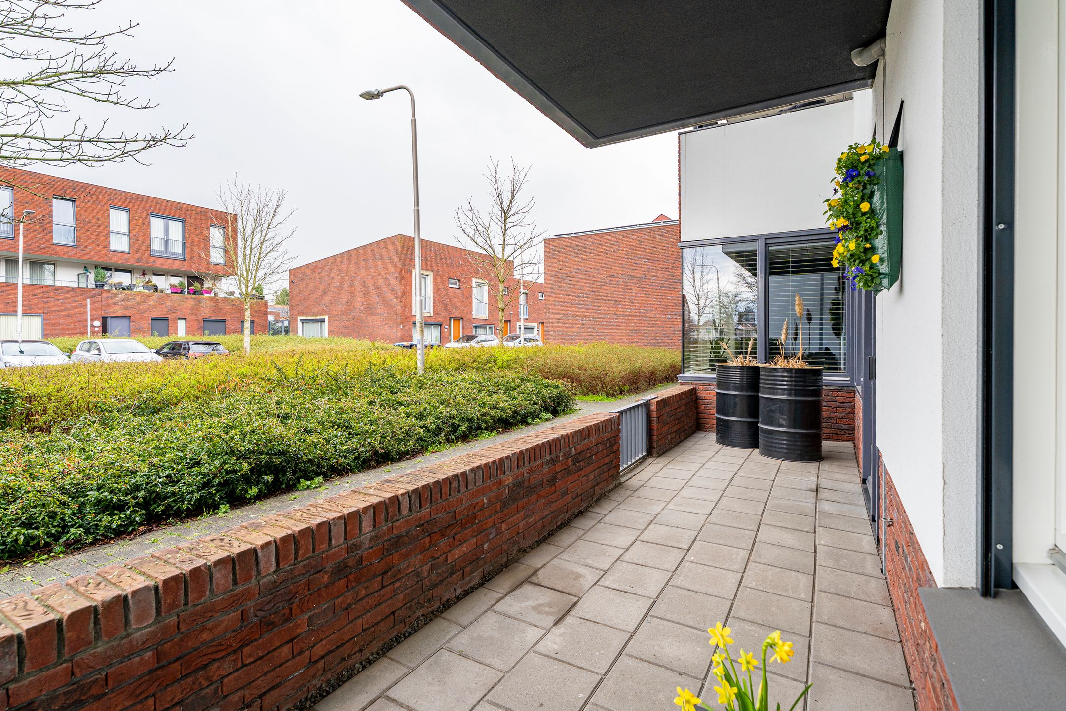 Spacious and move-in ready apartment with terrace and parking in Tilburg — 34