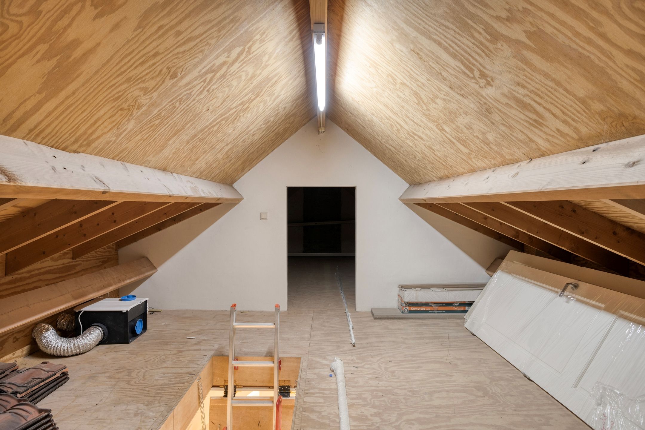 Photo 48 of de Branden 18