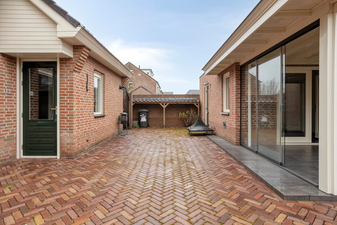 Photo 52 of de Branden 18