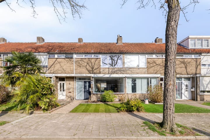 Photo 4 of van Aitzemastraat 26