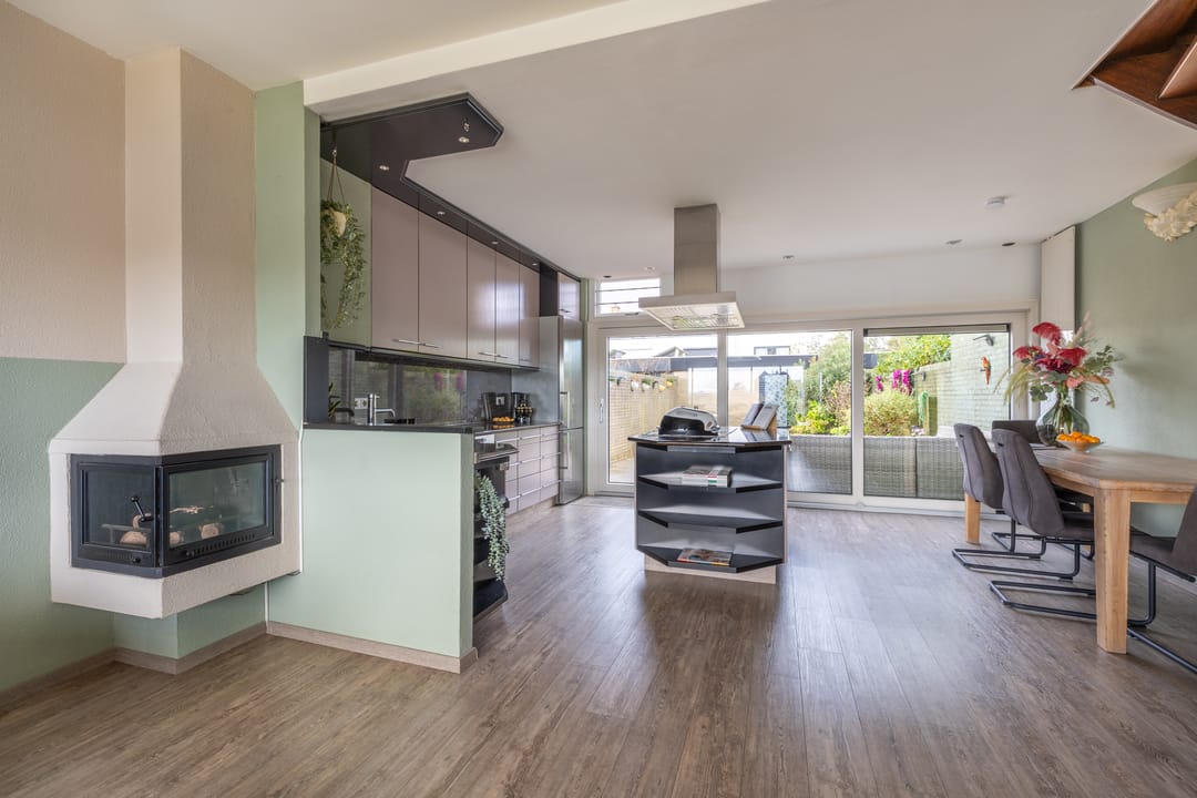 Photo 2 of Stoutenburg 28