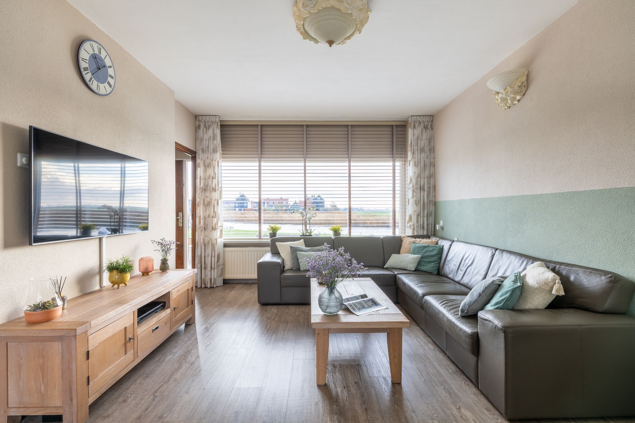 Photo 12 of Stoutenburg 28