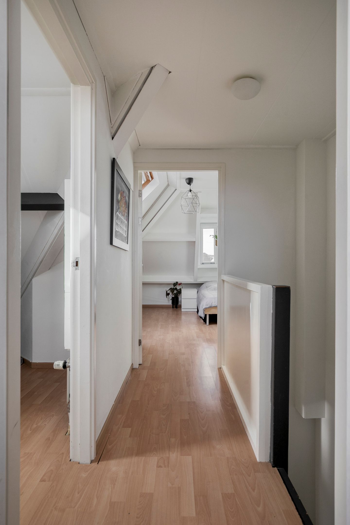 Spacious semi-detached home with modern kitchen, home office, and south-facing garden — 32