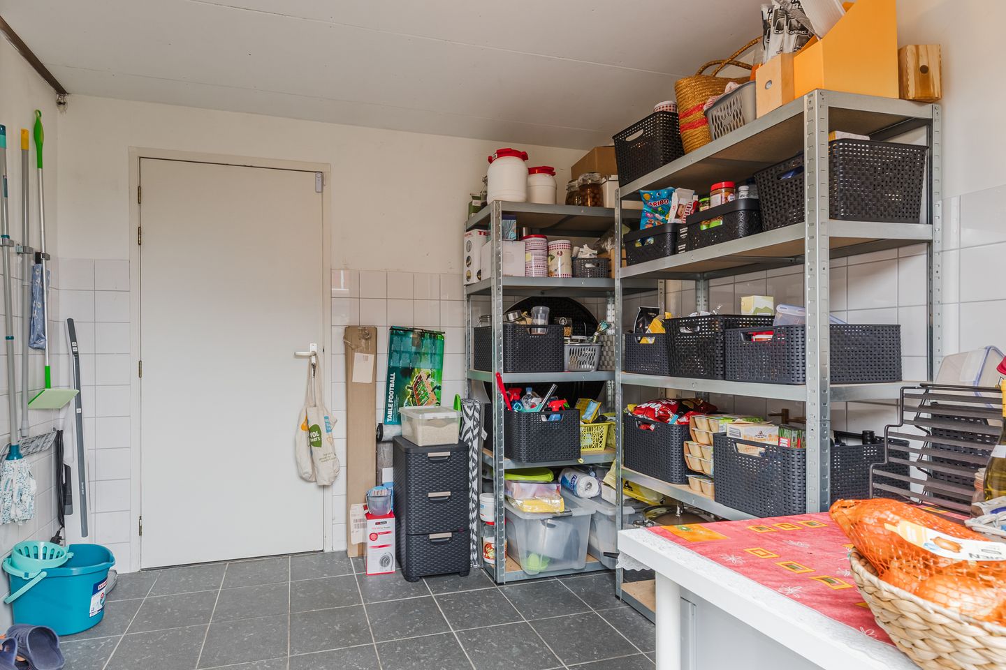 Photo 25 of Okkernoot 26