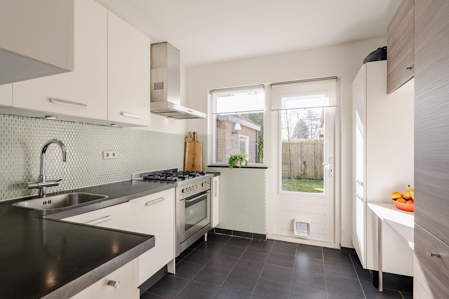 Sunny 1930s Corner House in Heemstede's Schildersbuurt — 22