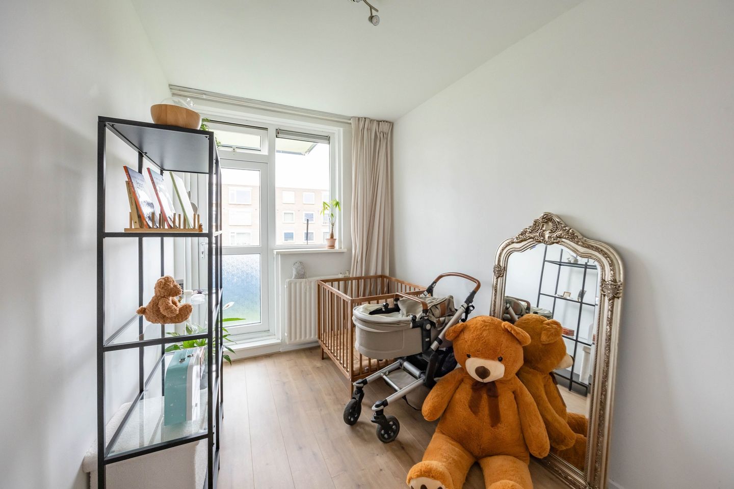 Attractive 2-Bedroom Apartment in Popular De Wijert-Noord — 23
