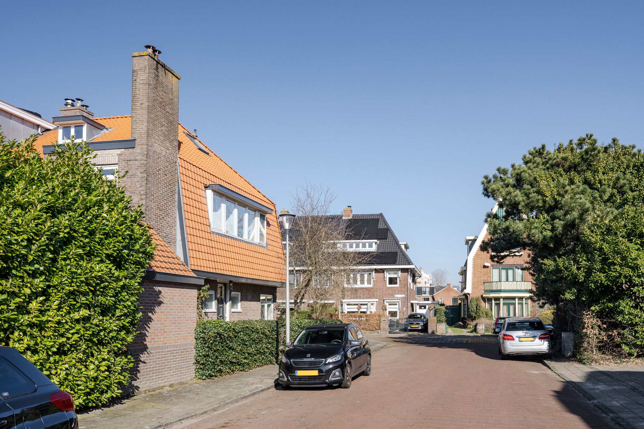 Sunny 1930s Corner House in Heemstede's Schildersbuurt — 51