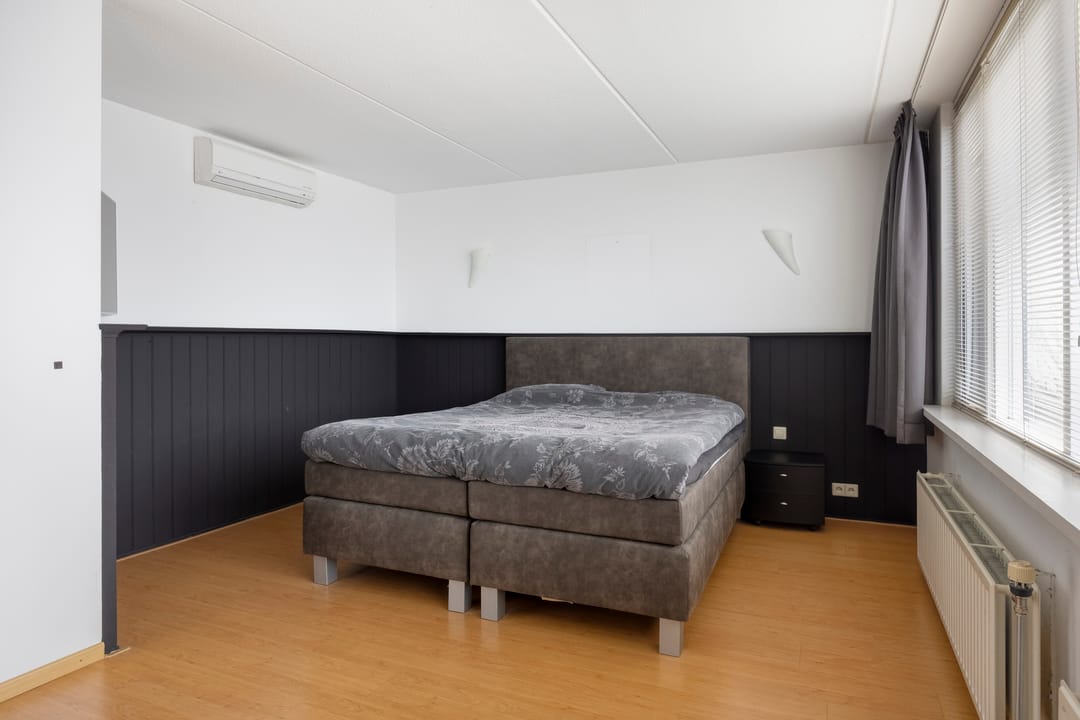 Foto 17 van Esdoornstraat 47