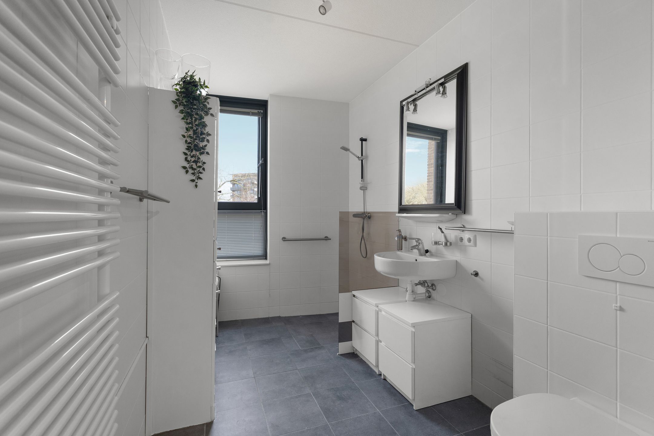 Foto 24 van Ruys de Beerenbrouckstraat 82