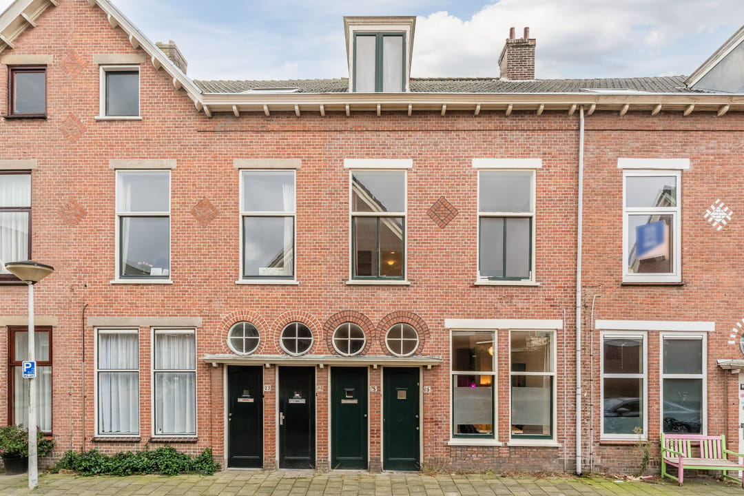 Photo 38 of Bronkhorststraat 25