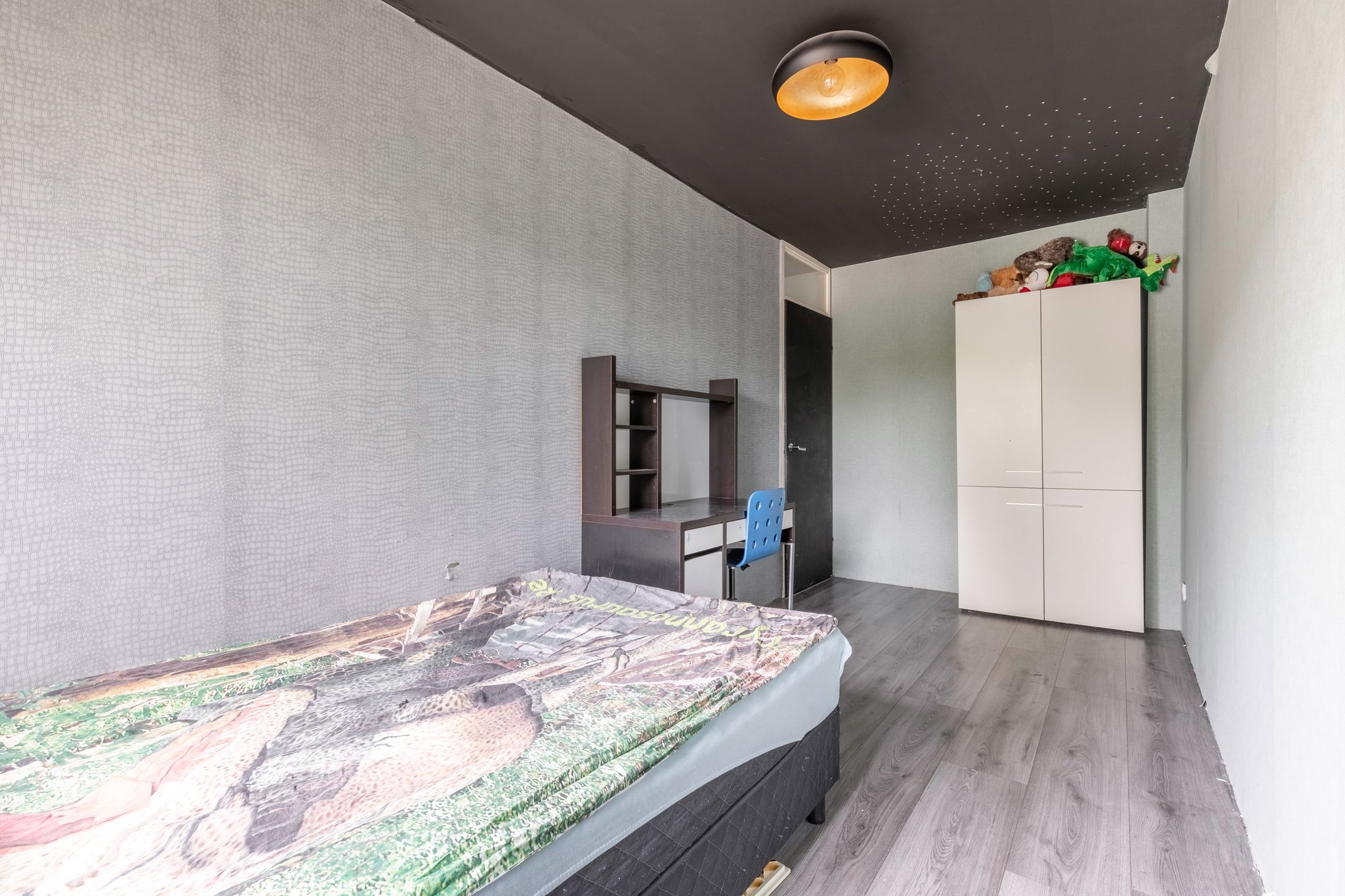 Spacious end terraced house with home office and garage in Hilversum — 21
