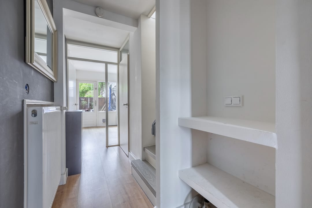 Spacious end terraced house with home office and garage in Hilversum — 26