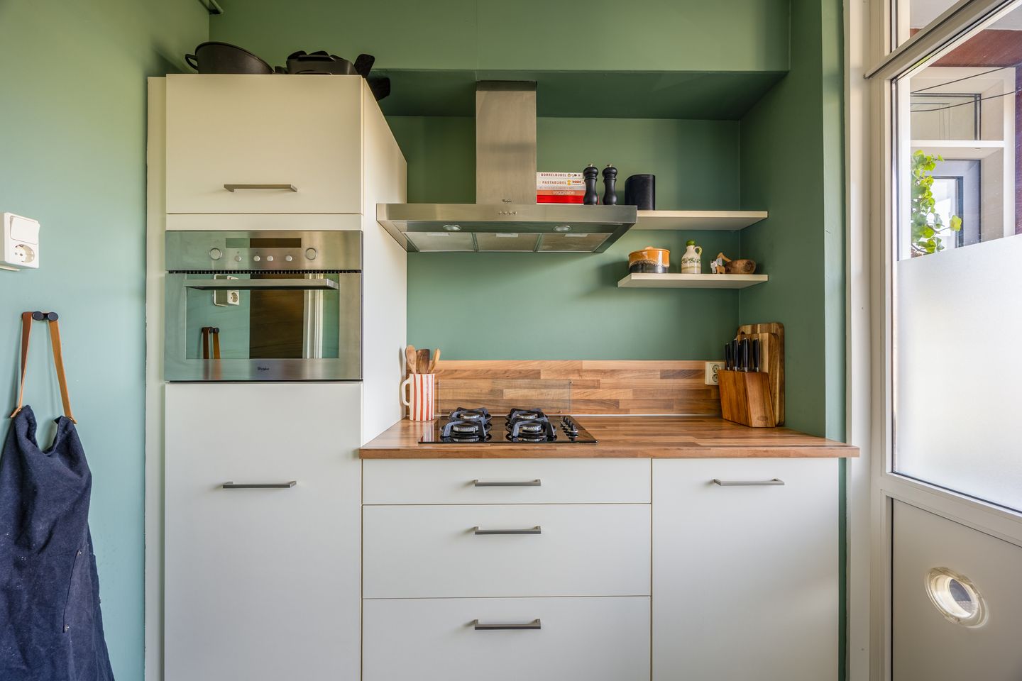 Photo 10 of Professor van der Veldenstraat 32