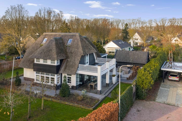 Photo 4 of Burg. Arriënsweg 5