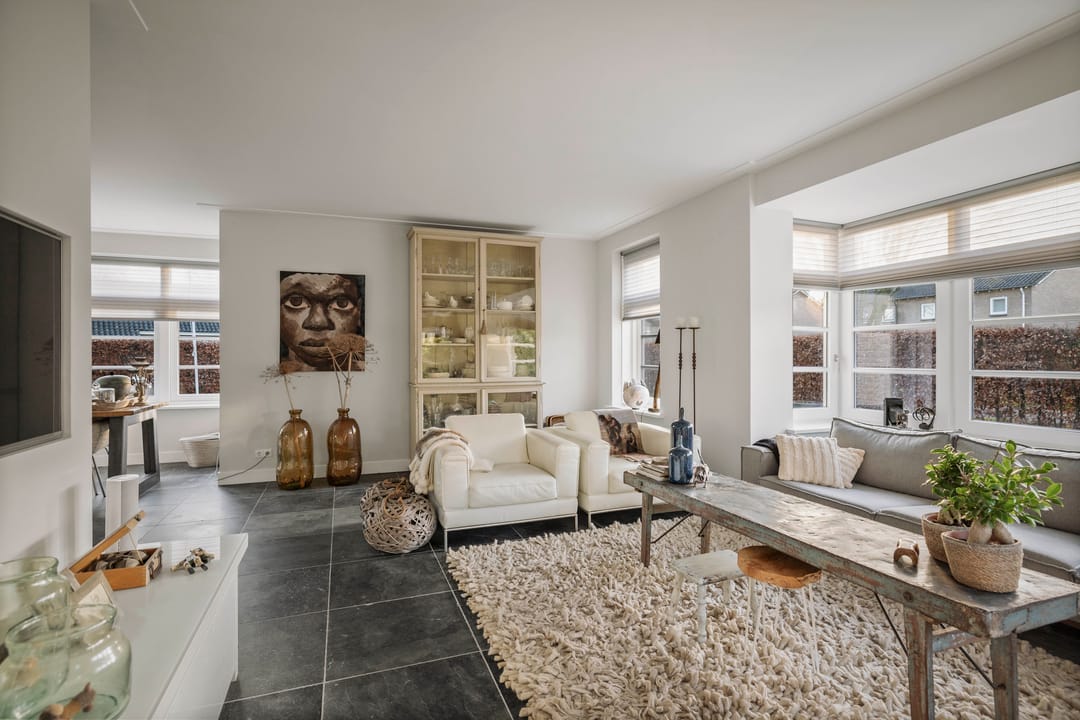 Photo 11 of Burg. Arriënsweg 5