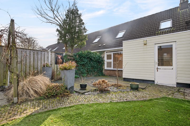 Photo 3 of Biezenveld 8