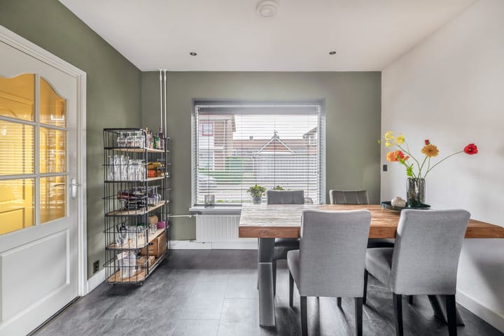 Photo 3 of Trompstraat 22