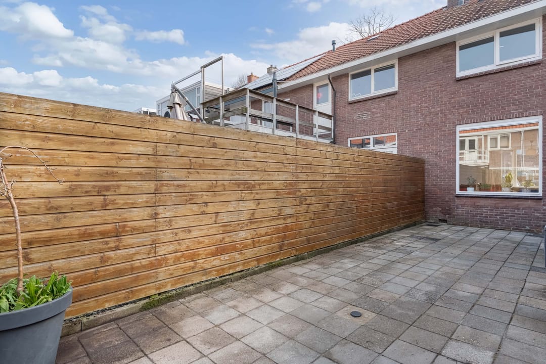 Photo 16 of Vincent van Goghstraat 38