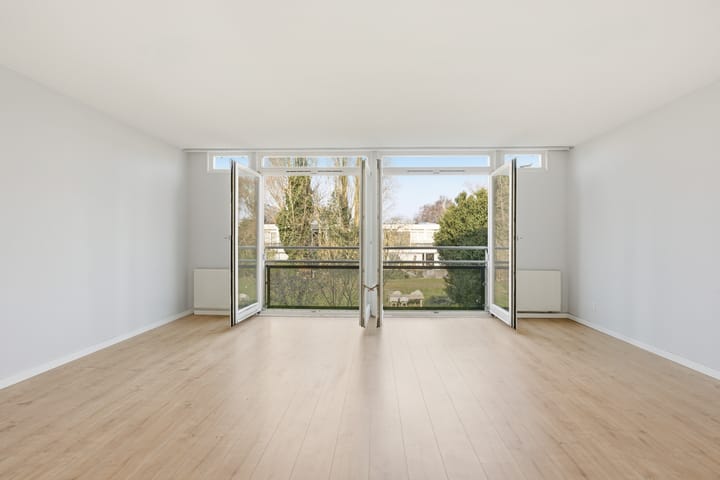 Photo 4 of Apollovlinder 9