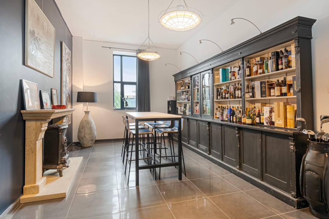 Photo 2 of Dierenriem 42 A1