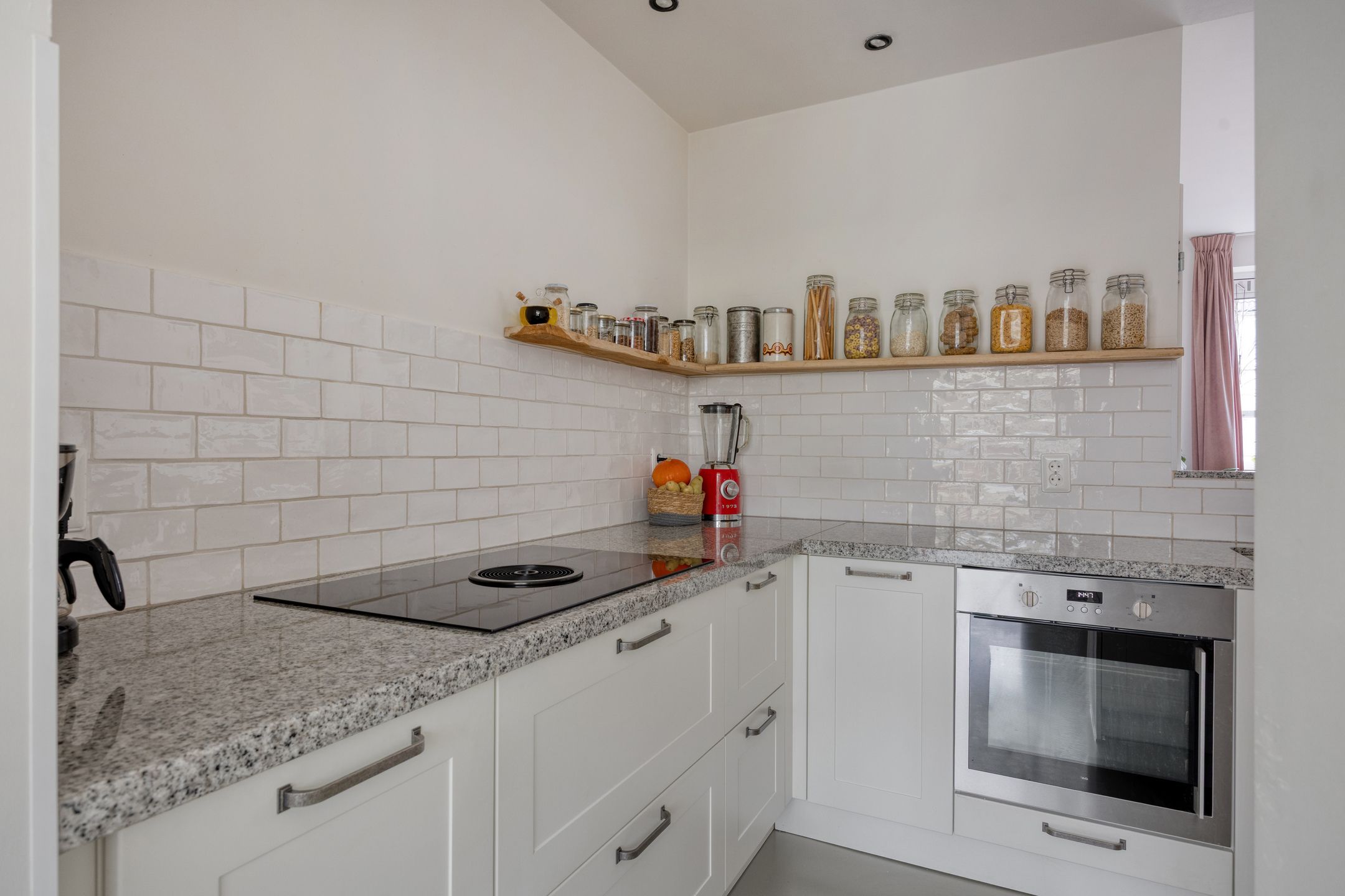 Foto 9 van Herwijnenstraat 5