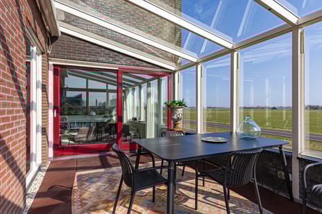 Hoofden 60 tertiary image