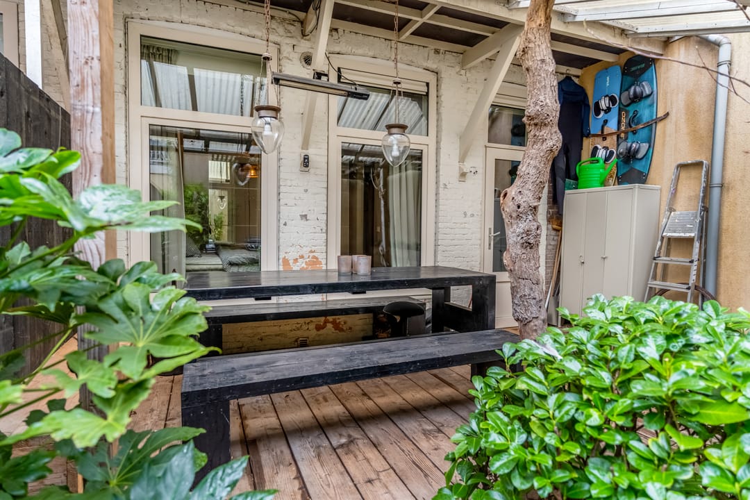 Renovated 2-bedroom apartment with south-facing garden near Westerpark — 25