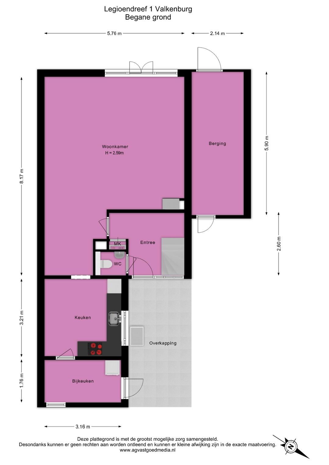 Spacious family home with sunny backyard located on the water — 31