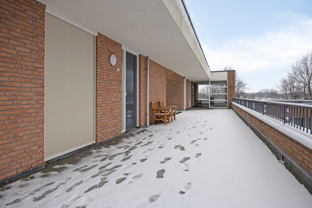 Photo 8 of Zuiderzeeweg 85
