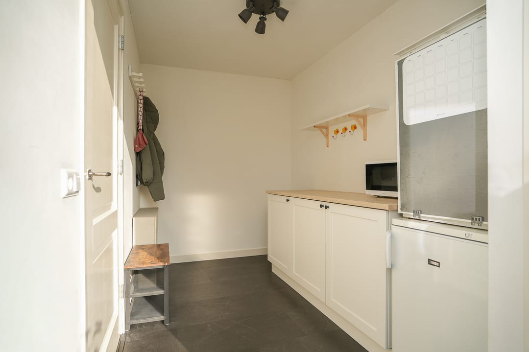 Photo 17 of Waalstraat 1