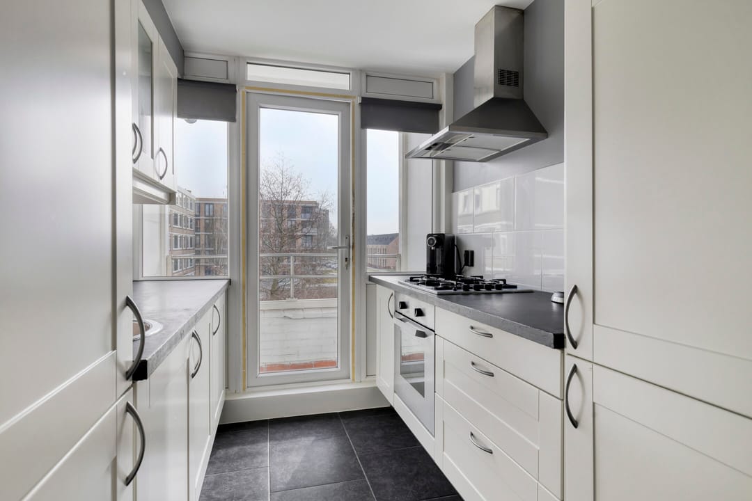 Photo 8 of Menno ter Braakstraat 39