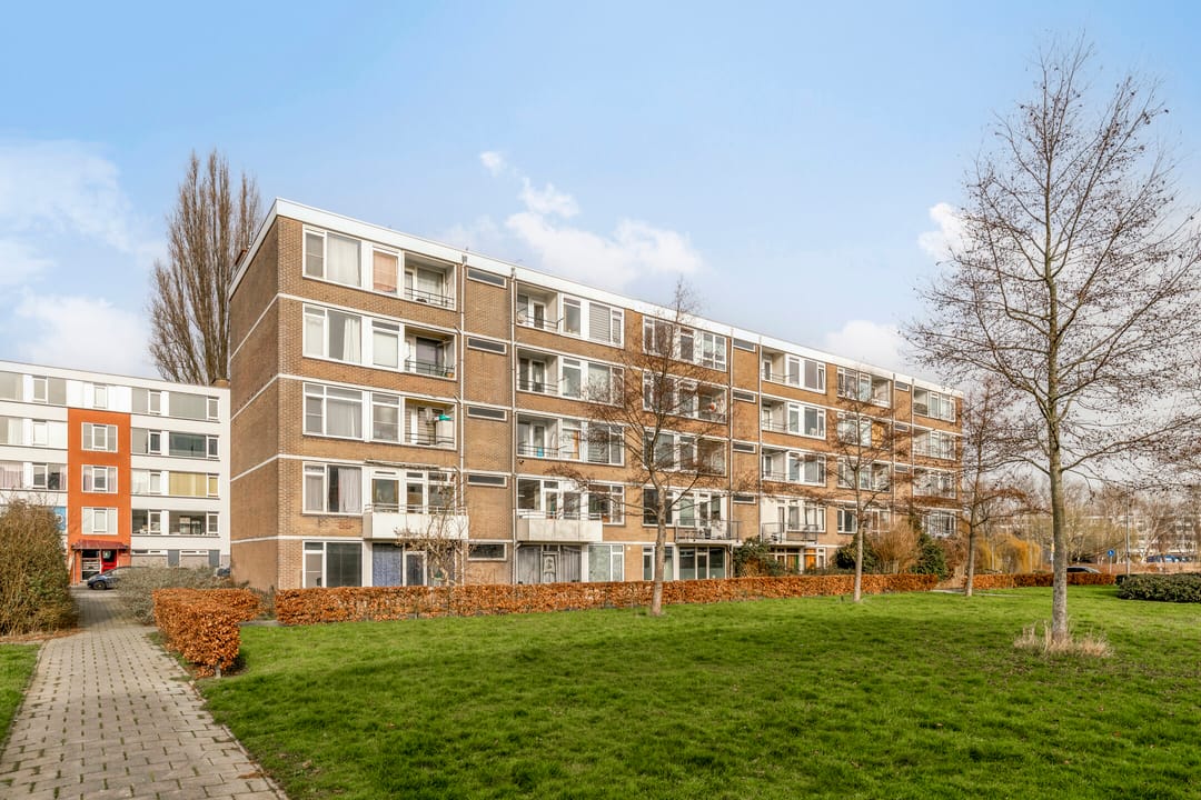 Photo 22 of Menno ter Braakstraat 39