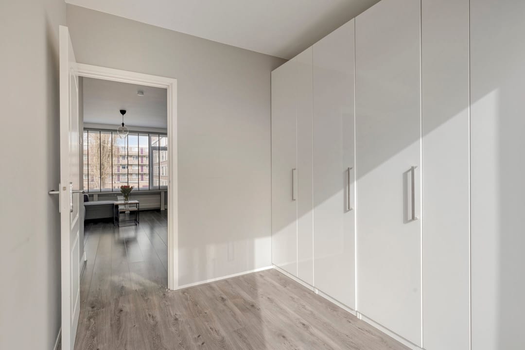 Photo 11 of Menno ter Braakstraat 39