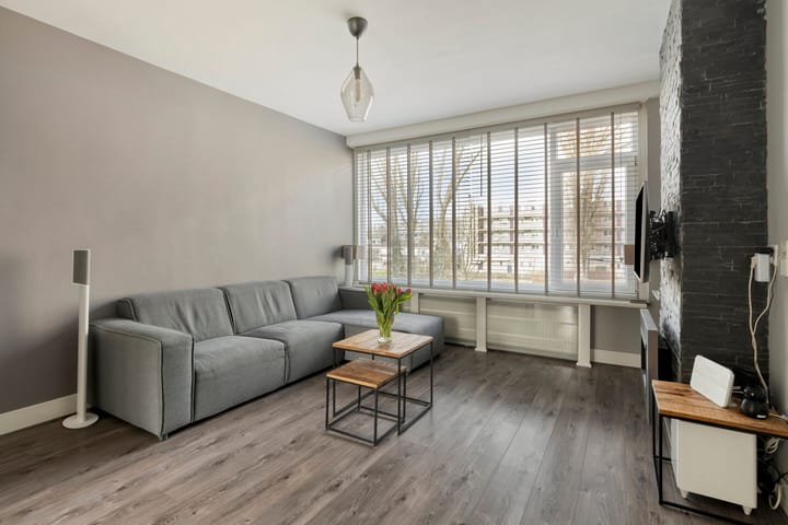 Photo 5 of Menno ter Braakstraat 39