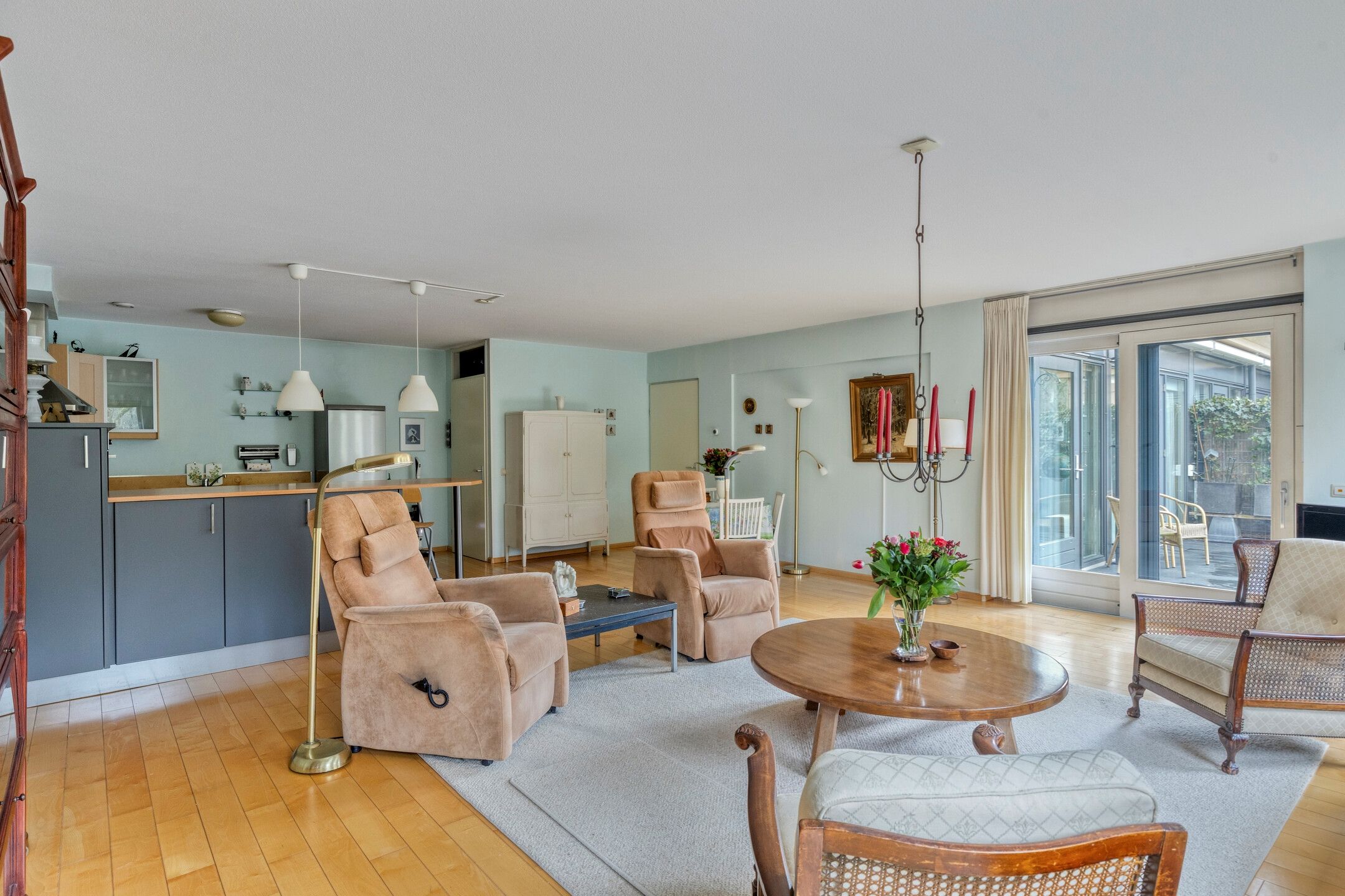 Photo 3 of Rhenendael 68