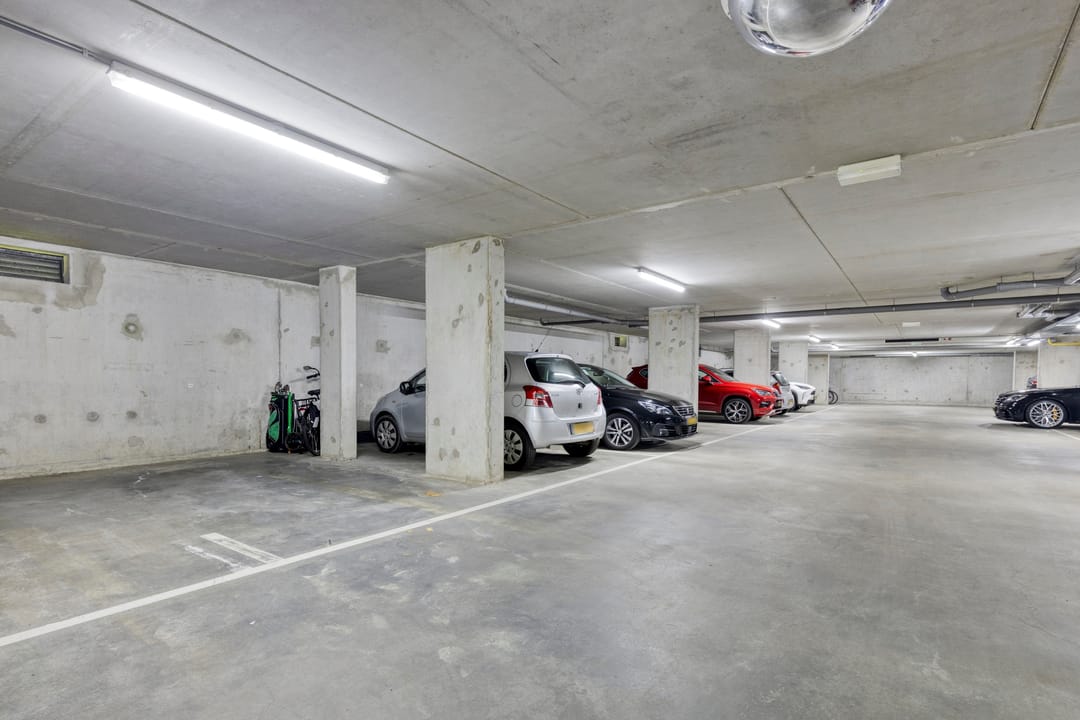 Photo 23 of Rhenendael 68