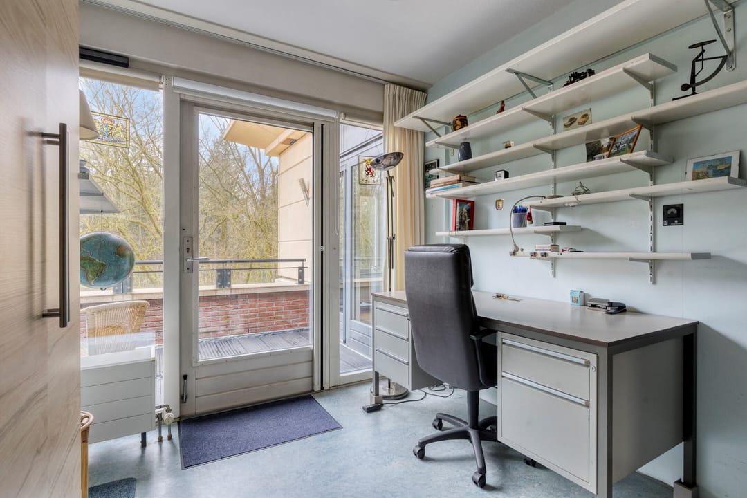 Photo 16 of Rhenendael 68