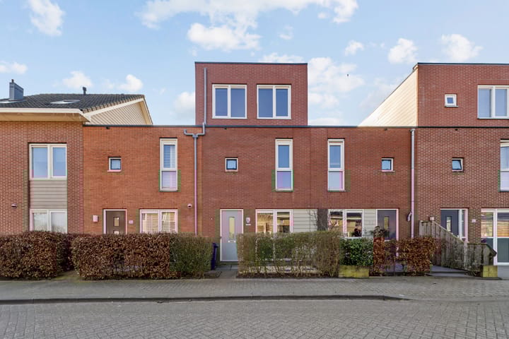 Photo 2 of Hendrik IJzerbrootlaan 34