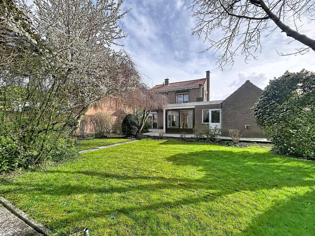 Spacious detached house with garden and garage in Groede — 34