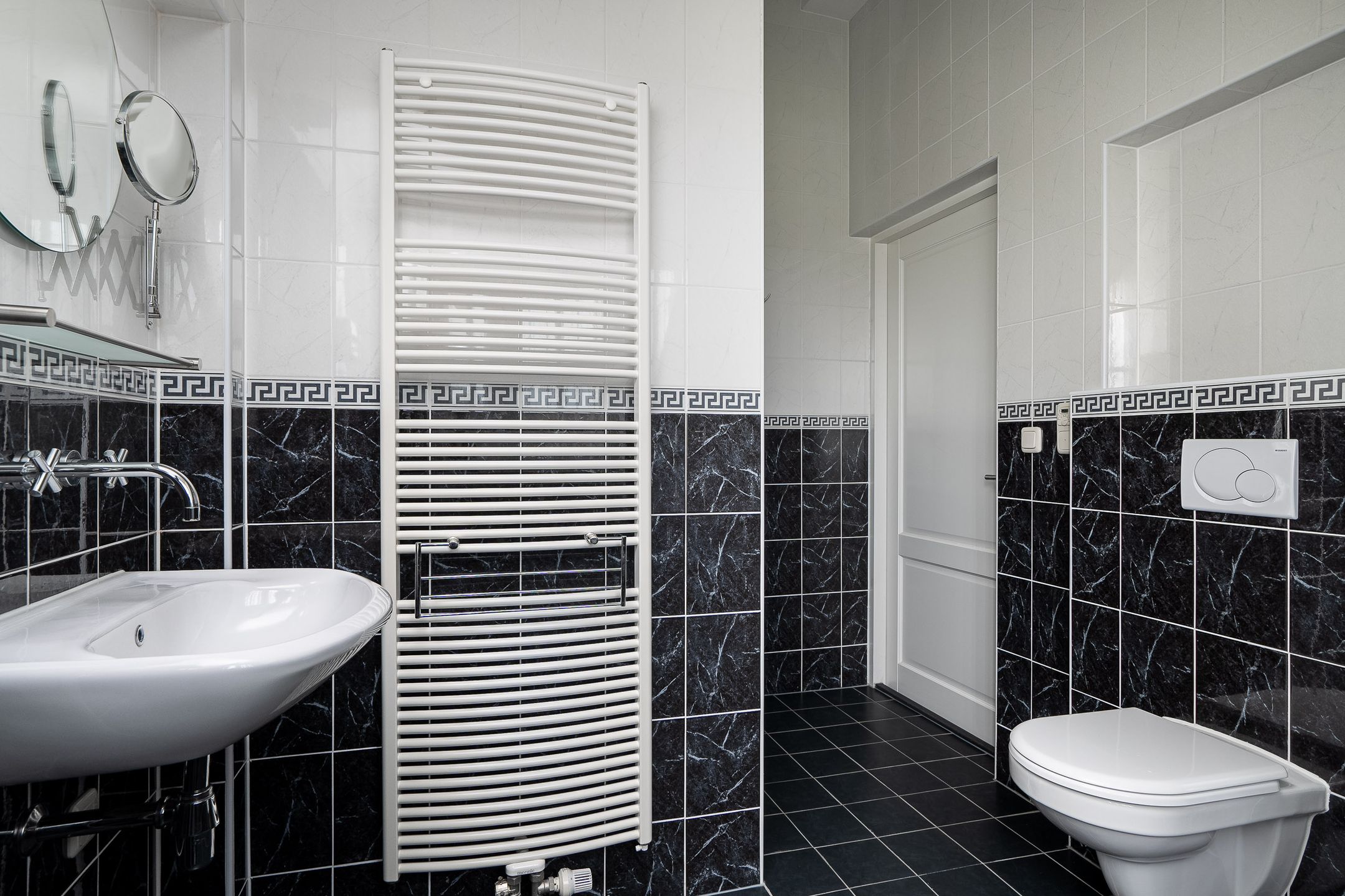 Photo 39 of De Finne 7