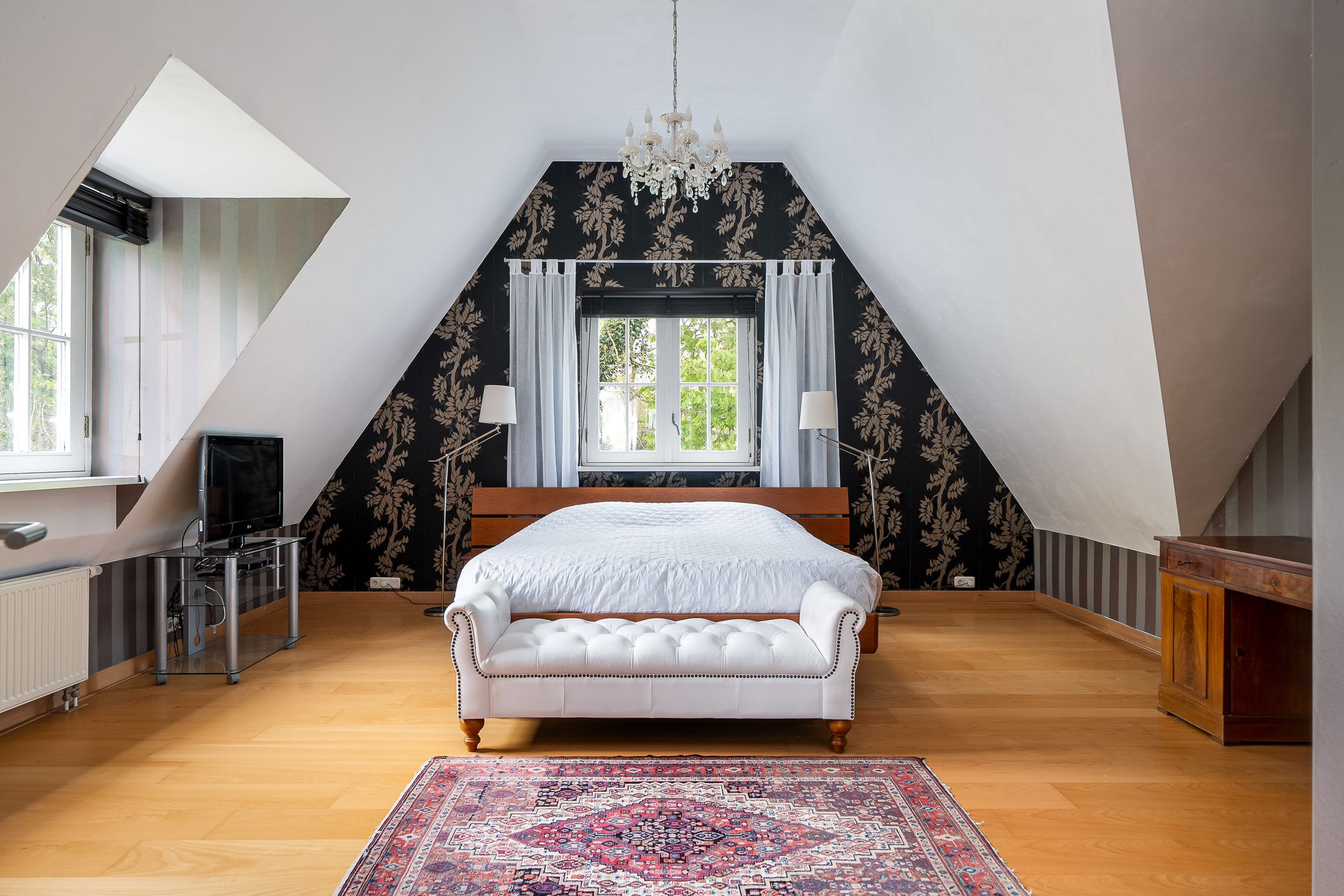 Photo 42 of De Finne 7