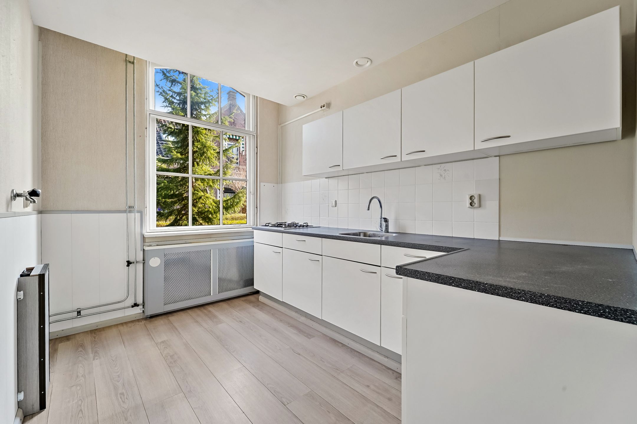 Photo 9 of Frederik Matthesstraat 7