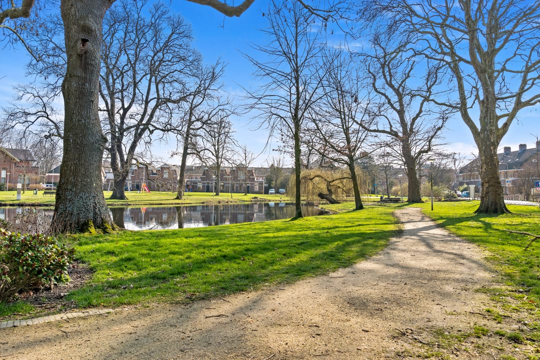 Photo 28 of Frederik Matthesstraat 7