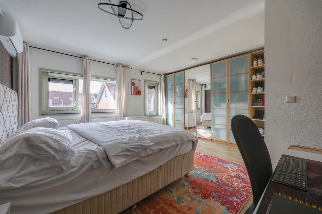 Luxury finished family home with energy label A and sunny southwest backyard in Almere — 30